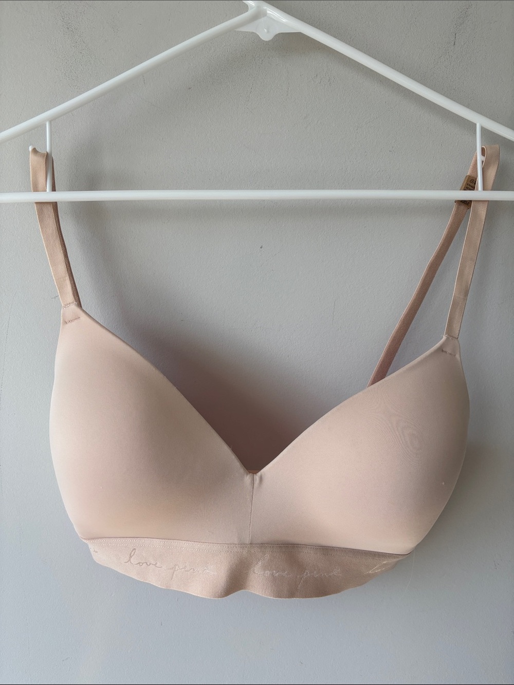 PINK Victoria's Secret Light Nude T-Shirt Bra NWT 32DD
